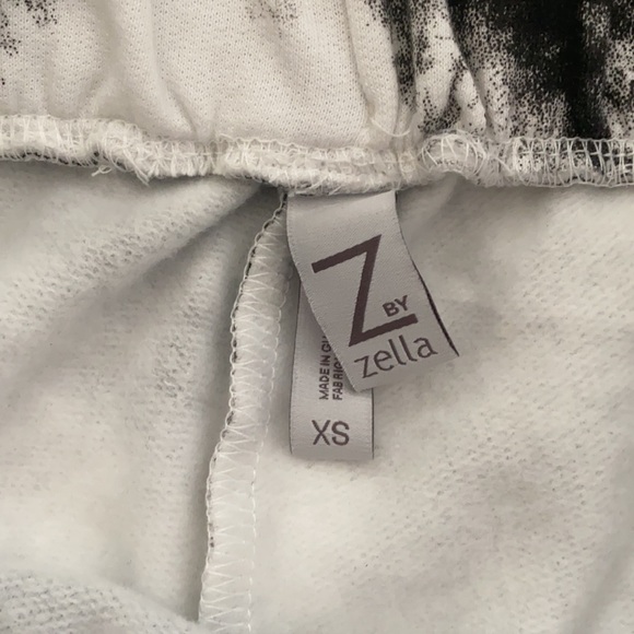 Zella Nordstrom sweat pants NEVER WORN - Picture 2 of 2
